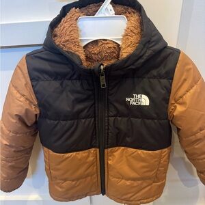 Boys 4T 5T North Face Black and Tan Hooded Coat Jacket Down Reversible